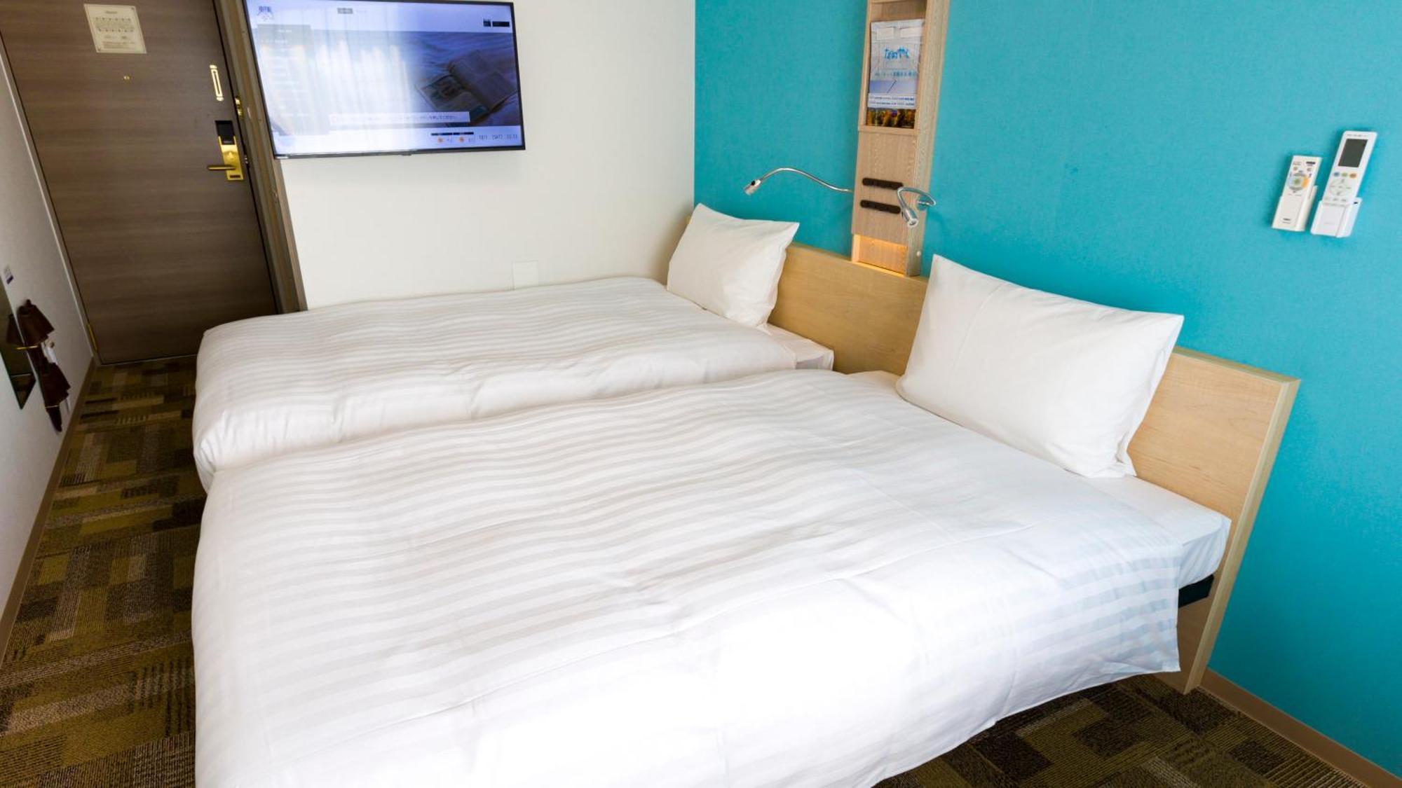 Toyoko Inn Tokyo Keio-Sen Higashi-Fuchu-Eki Kita-Guchi الغرفة الصورة
